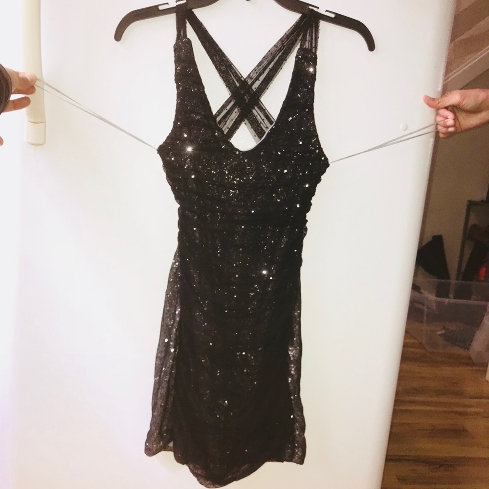 Sparkly grey and black mini ✨